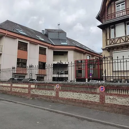 Rouen, Sous Les Toits, Gare + Parking * רואן